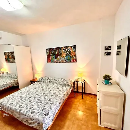 Apartment Monolocale Fermo A *